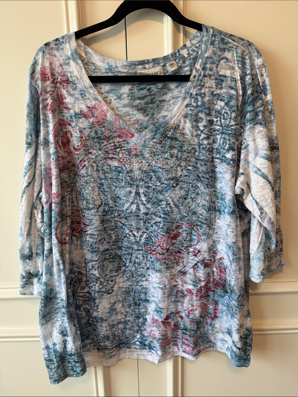Avenue V-Neck Long Sleeve Top in Blue & Pink Floral Medallion